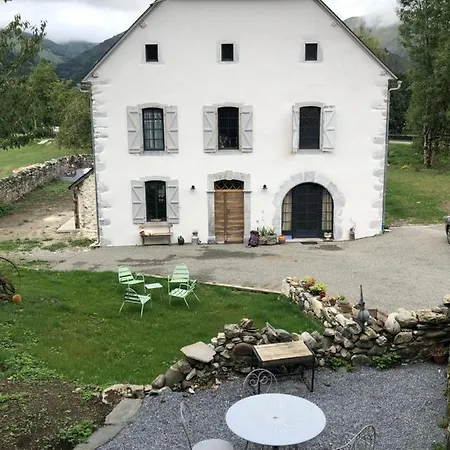 Bed & Breakfast L 'air D'aspe Accous