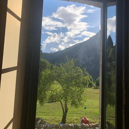 Bed & Breakfast L 'air D'aspe