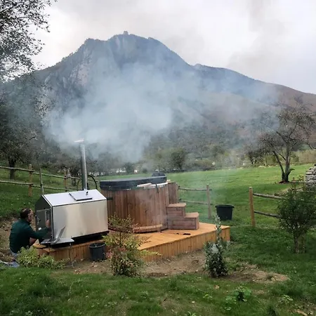 L 'air D'aspe Bed & Breakfast