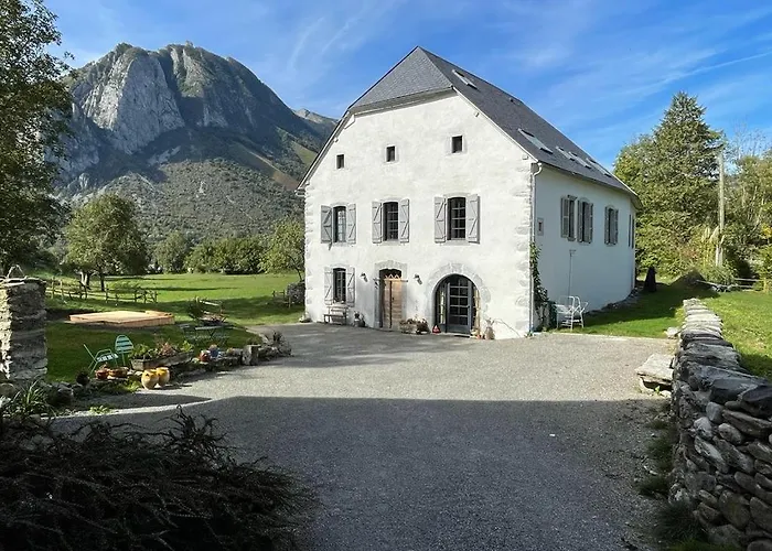 Bed & Breakfast L 'air D'aspe Accous